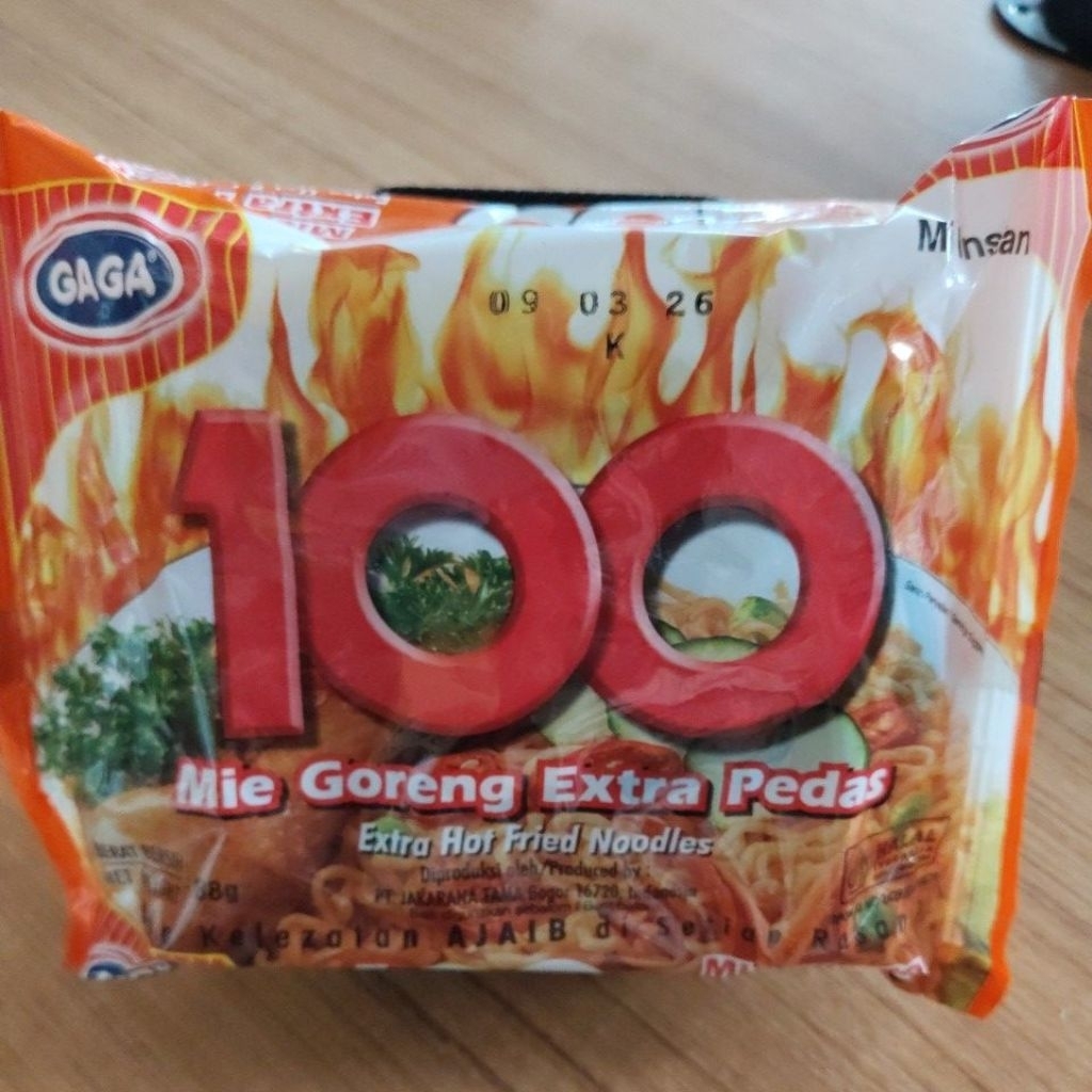 

Gaga mie 100 mie goreng extra pedas