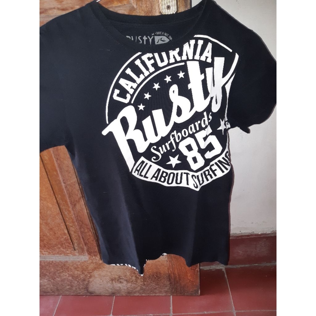 Preloved RUSTY Original tshirt Female ukuran M