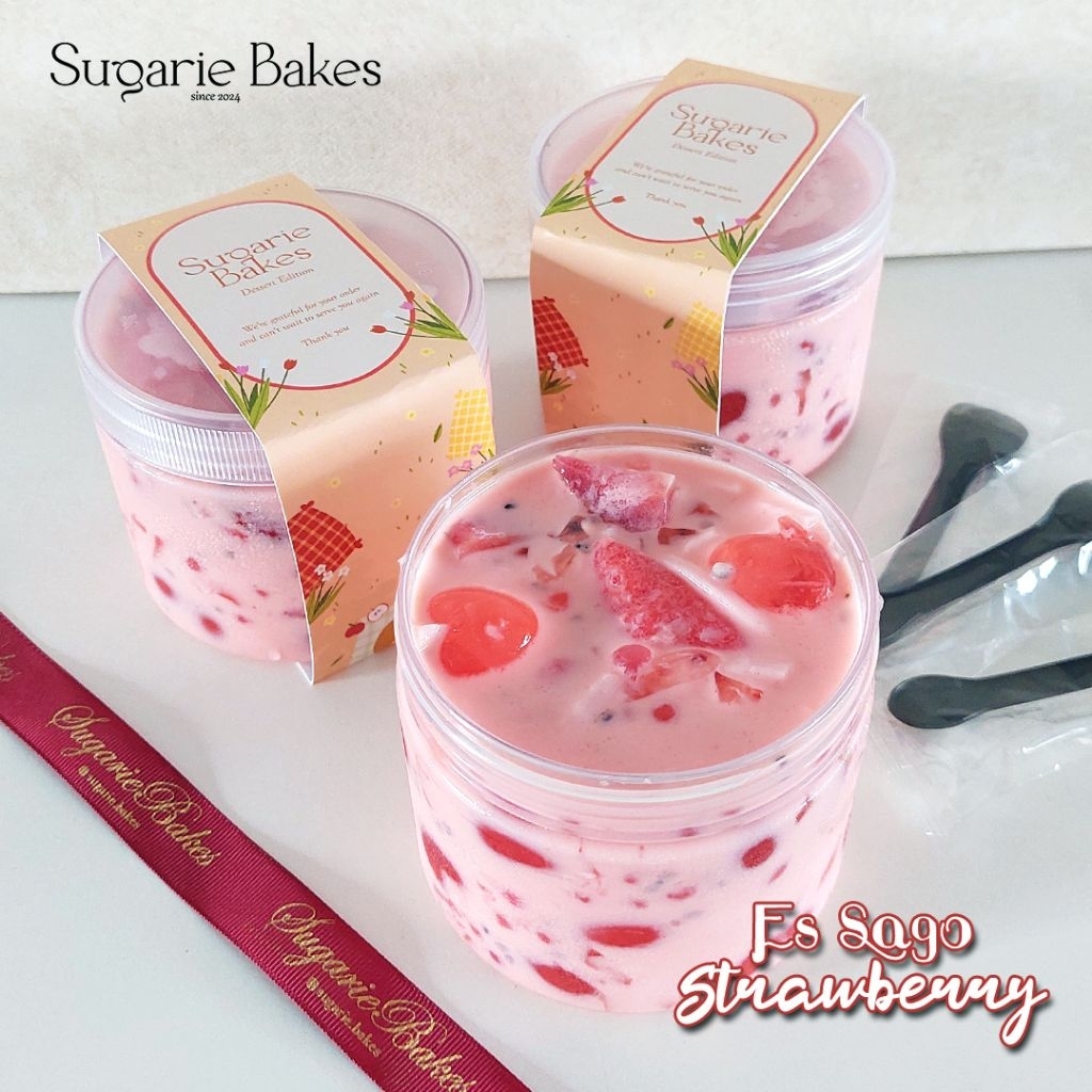 

[ Sugarie Bakes ] Es Sago Stroberi