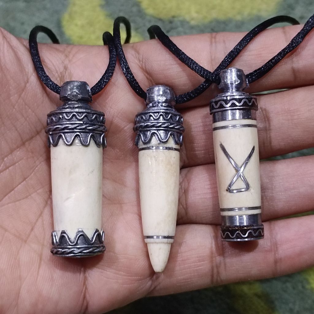 liontin cemeti tanduk pupul