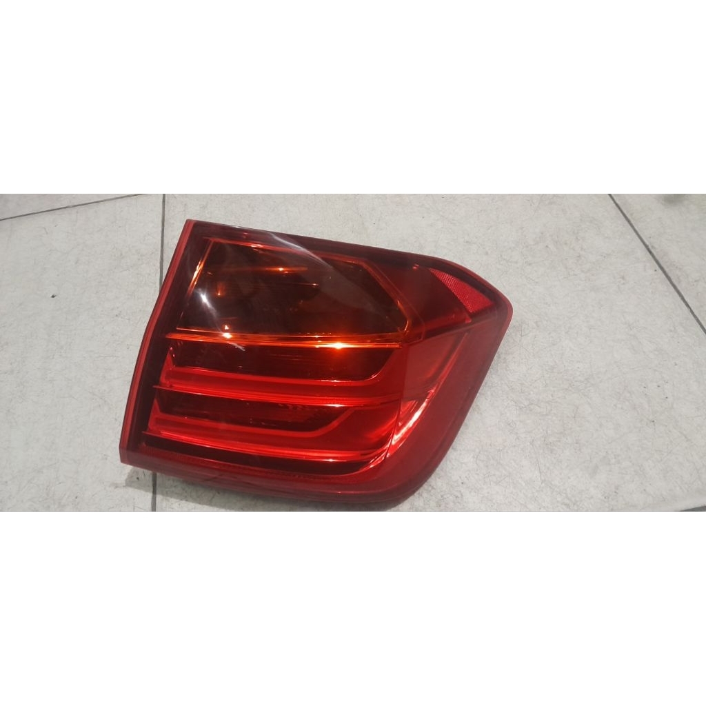 lampu stop BMW f30 kanan