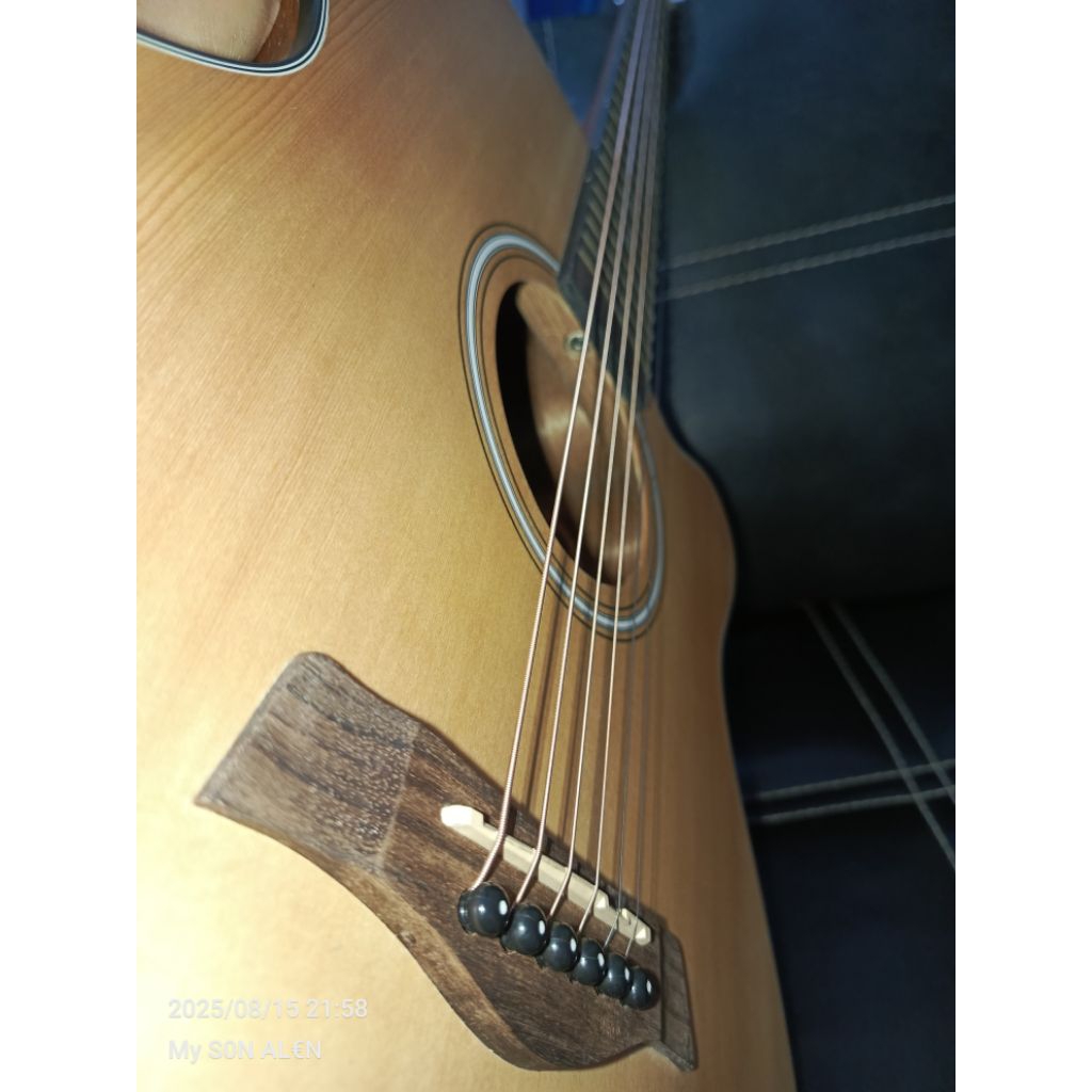 gitar akustik ORI cowboy