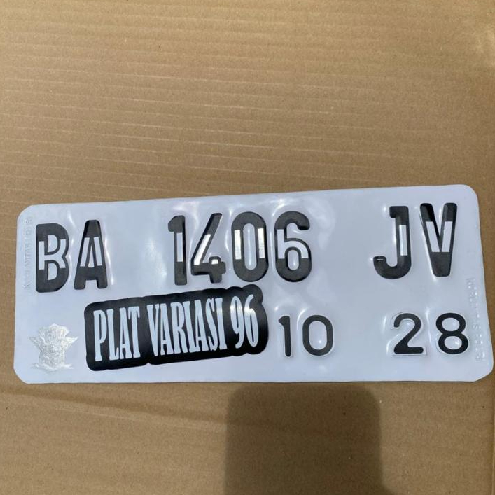 PLAT MOTOR CUSTOM WARNA PUTIH PLAT MOTOR CUSTOM BAUT TANAM PLAT MOTOR UKURAN KECIL SATU PASANG