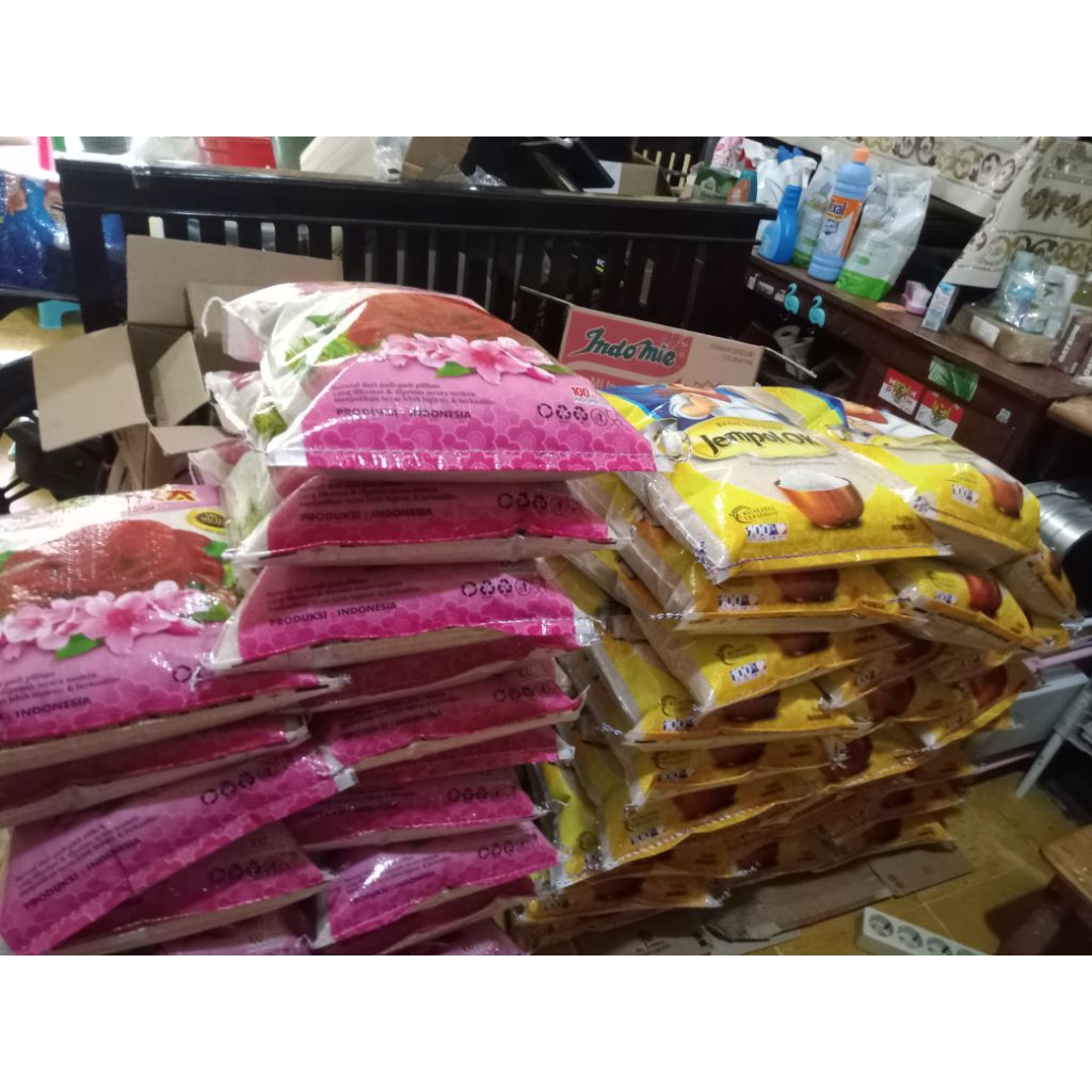 

Beras Kampung 5kg=6,5 Liter, putih dan pulen, Tanpa Pemutih, tanpa pengawet dan tanpa Oplosan