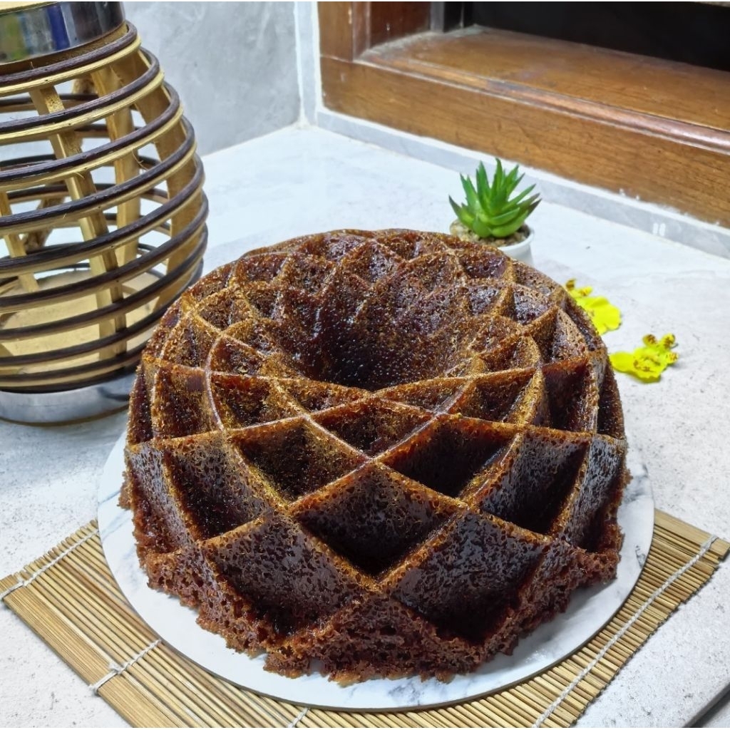 

Bolu Karamel Sarang Semut diameter 24cm