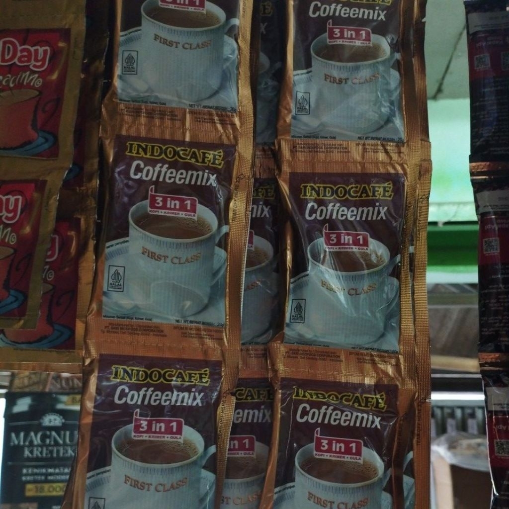 

Indocafe coffemix rencengan isi 10 sachet