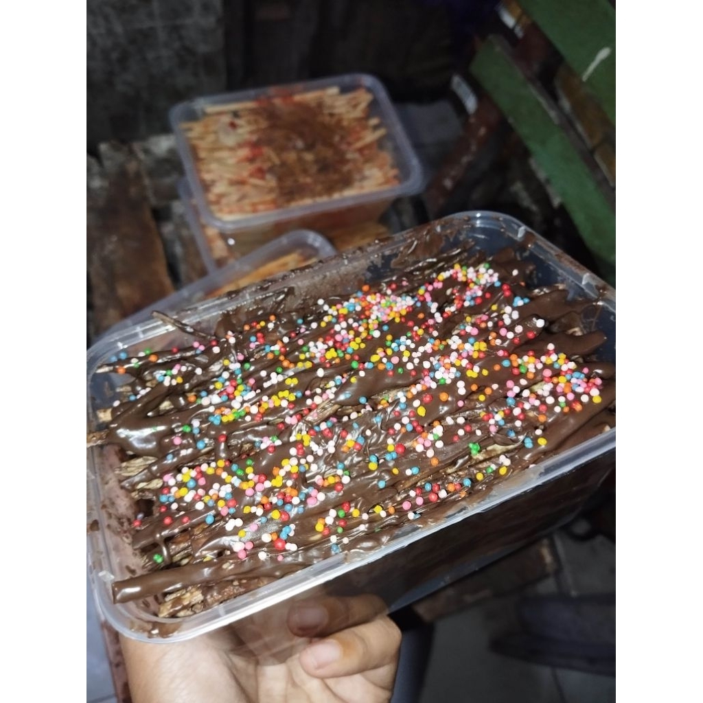 

mi lidi/biting coklat manis