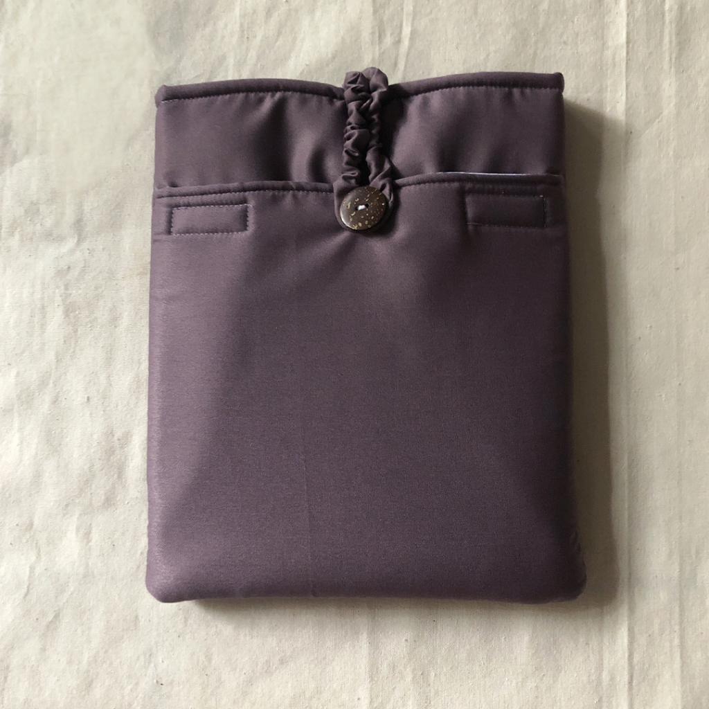 

[By Cloudsleeves] Booksleeve Rose Taupe / Tas Buku / Sarung Buku / Book sleeve with Front pocket