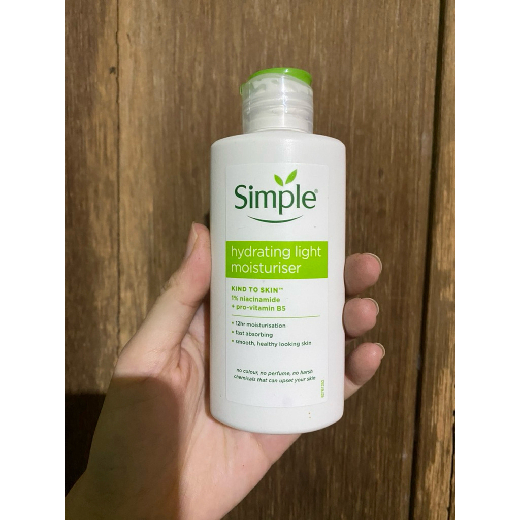 Simple Facial Hydrating Moisturizer 125ml