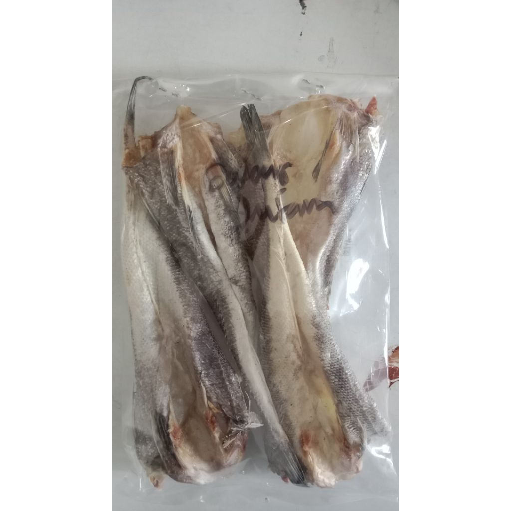 

Ikan asin gabus hitam Rp. 3000/70gram