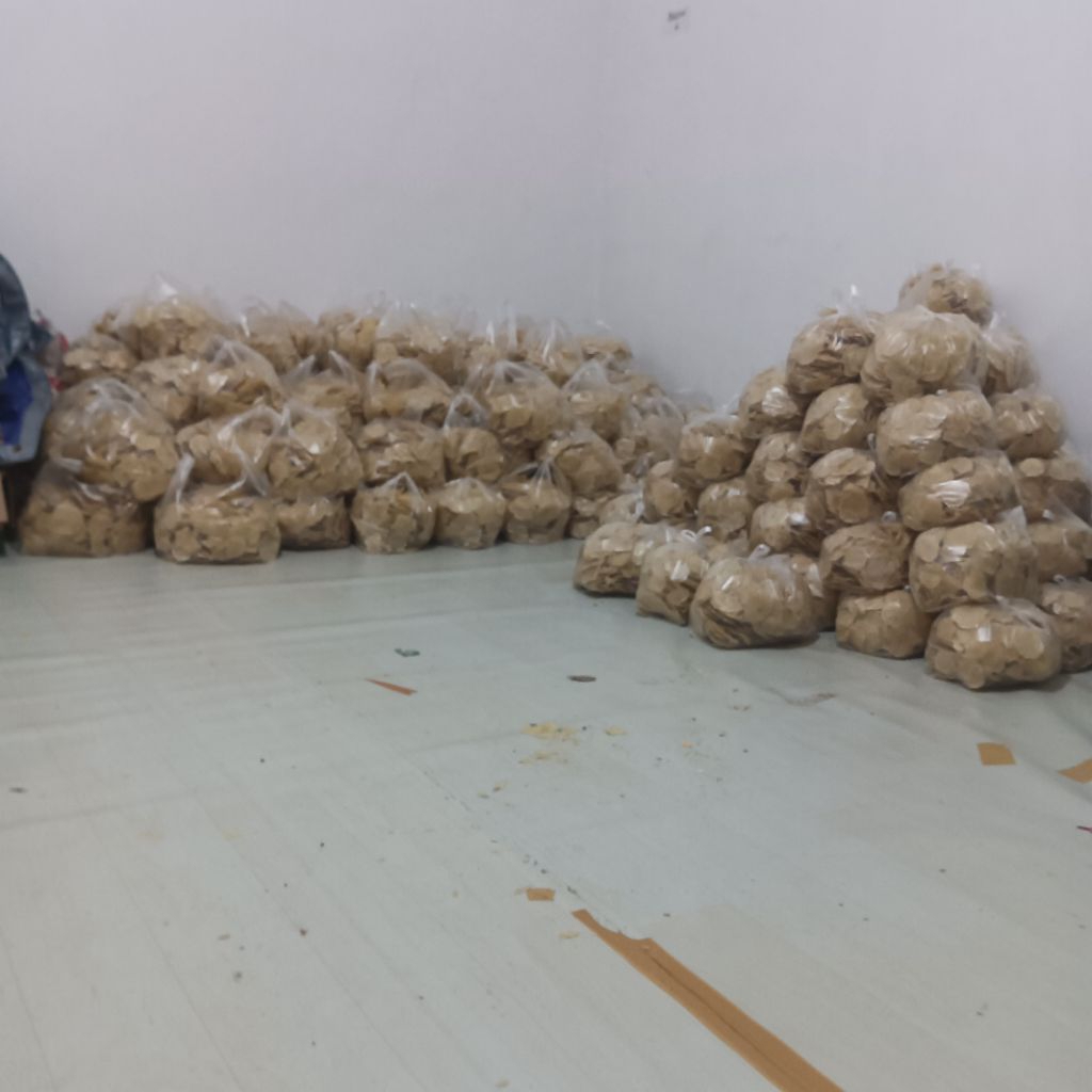 

1kg emping melinjo full kering sp biji 1&2 dan 2&3