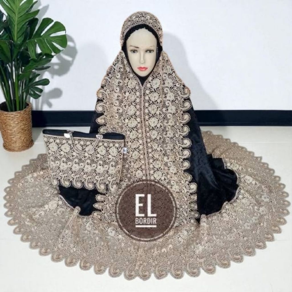 Mukena sutra paris hitam renda mewah