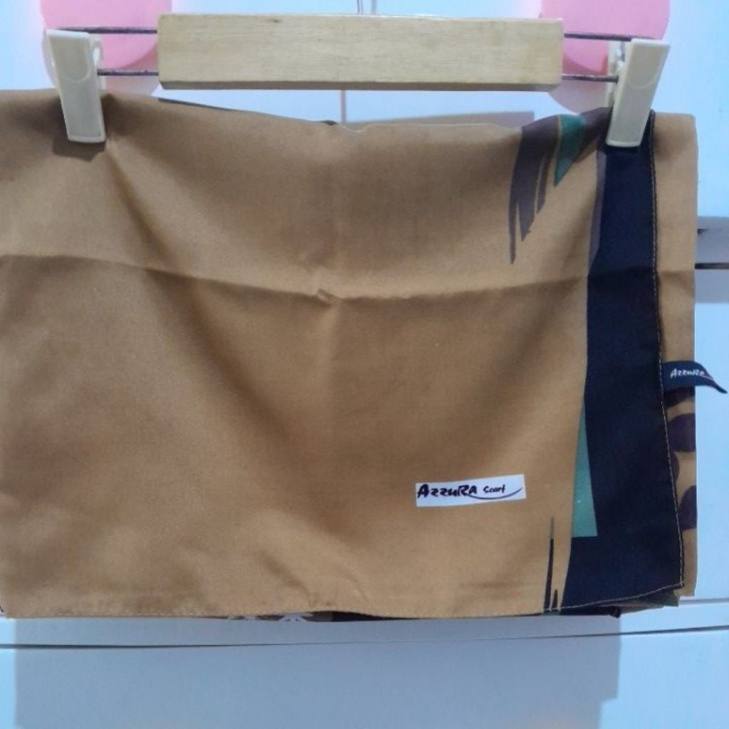 Hijab segiempat AZZURA