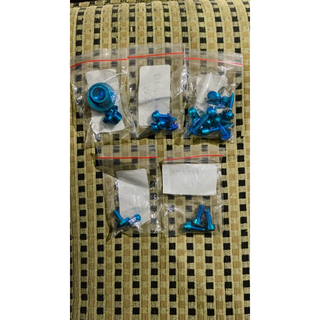 sisa baut titanium motor aerox