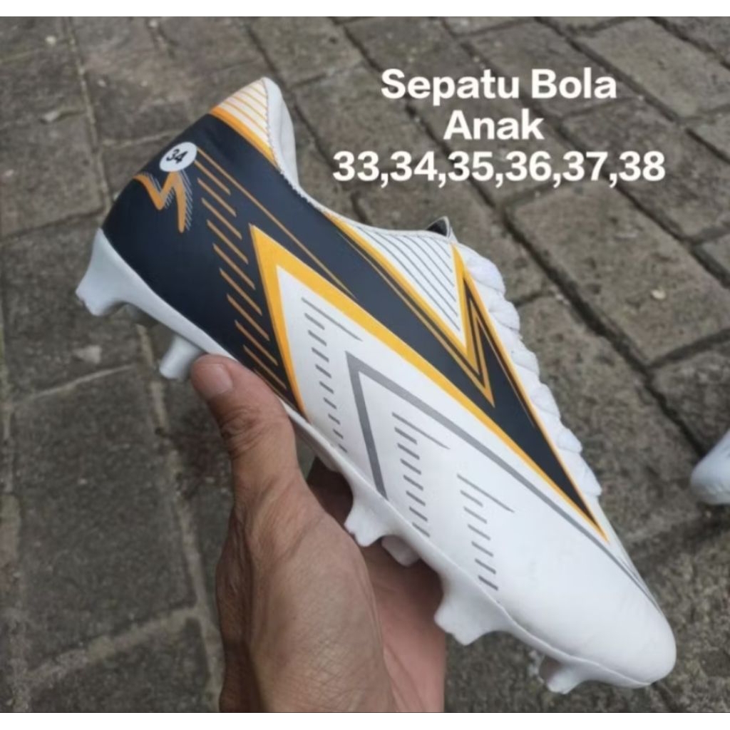 Sepatu Sepak Bola Anak SPECS Hyperspeed