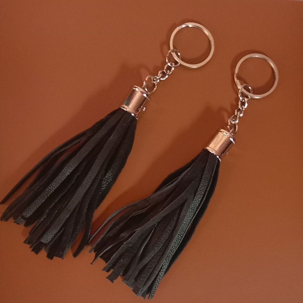 Gantungan kunci rumbai kulit asli, gantungan kunci motor