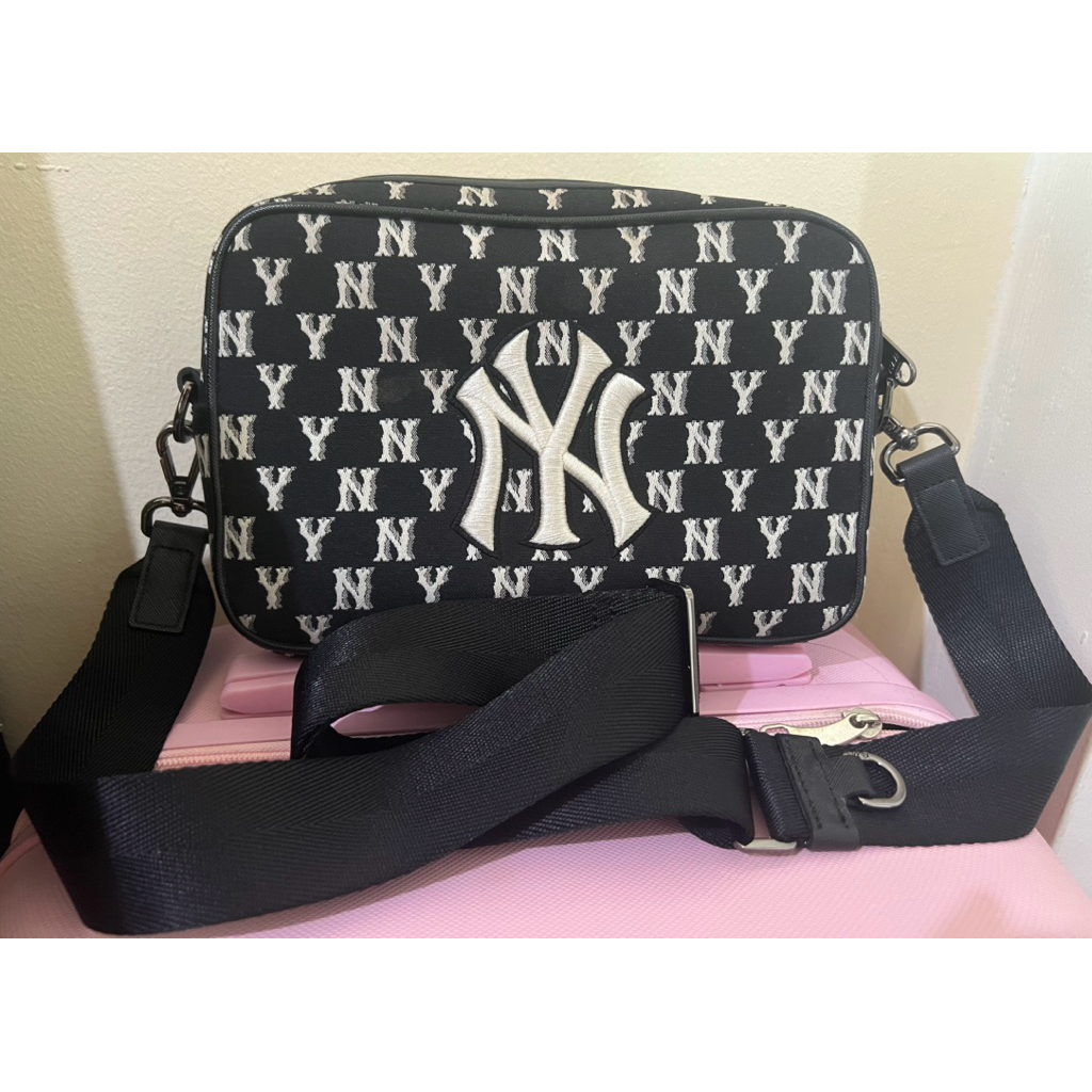 Tas MLB Monogram Crossbag Big Preloved