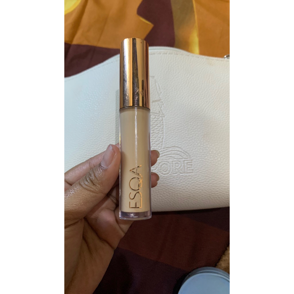 concealer esqa