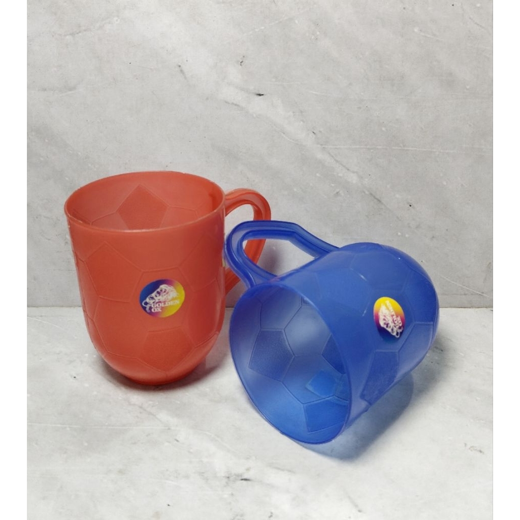 GELAS PLASTIK BOLA GOLDEN OX / CANGKIR PLASTIK - GOLDEN OX