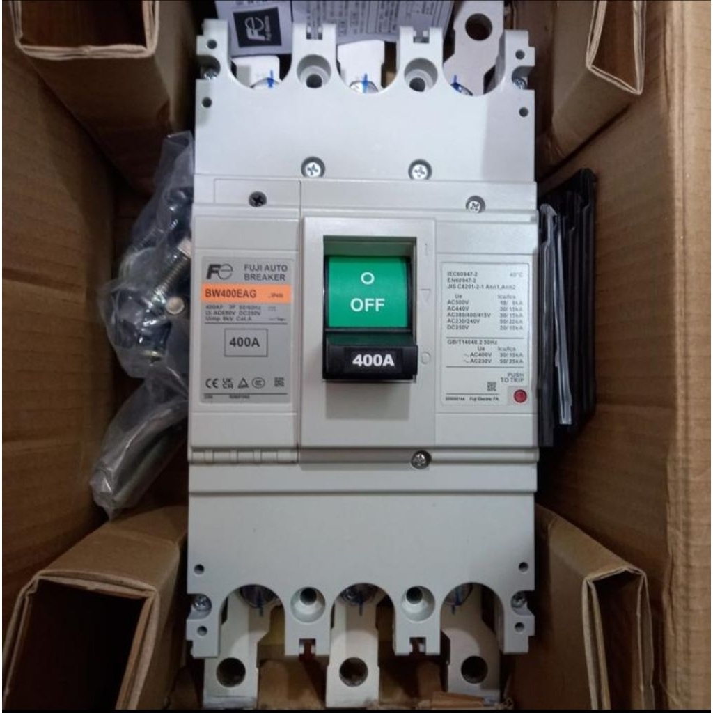 MCCB BREAKER FUJI BW400EAG 3P 400A/MCCB FUJI 3P 400A ORIGINAL