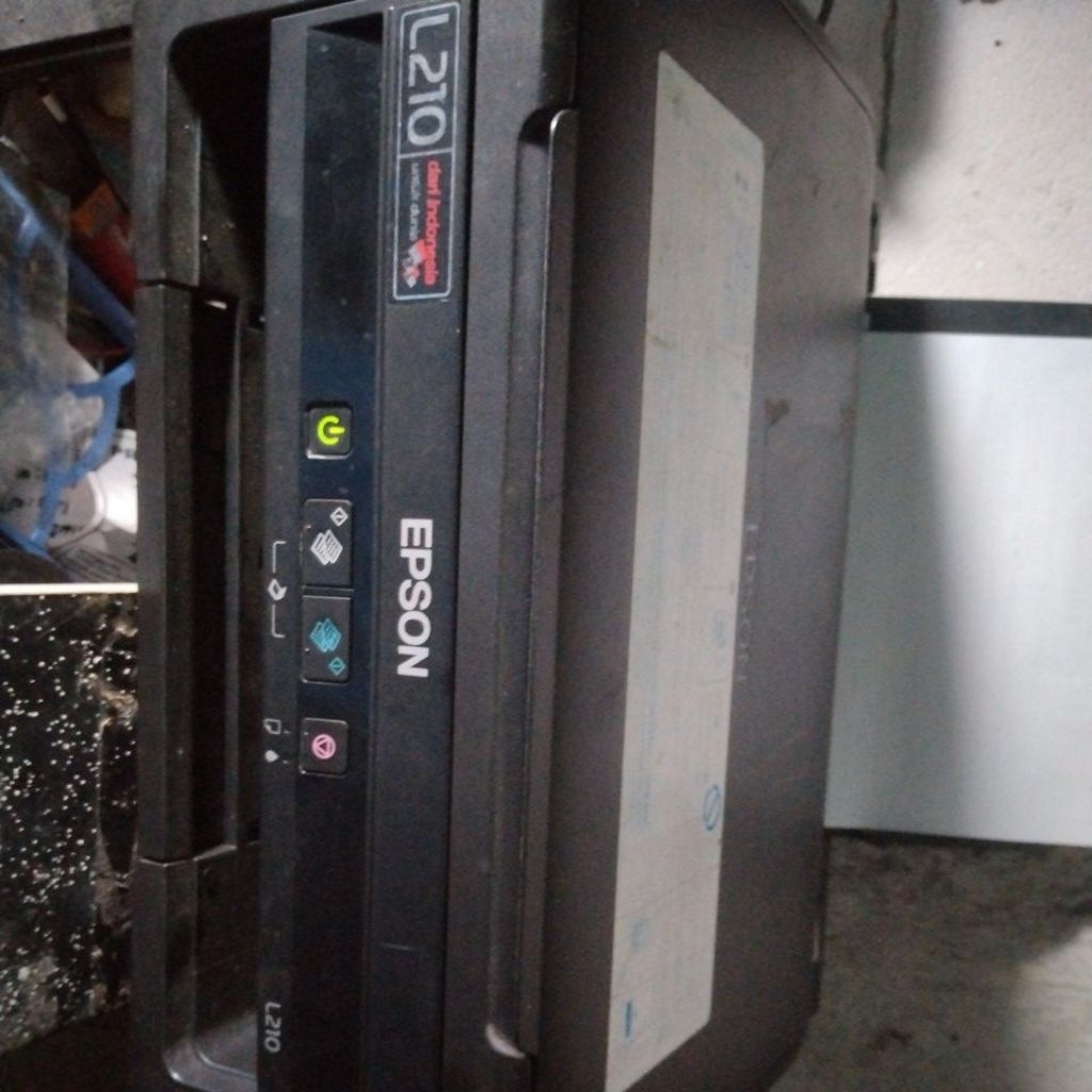 printer epson L210 bekas masih normal bekas pamaikaian kantor