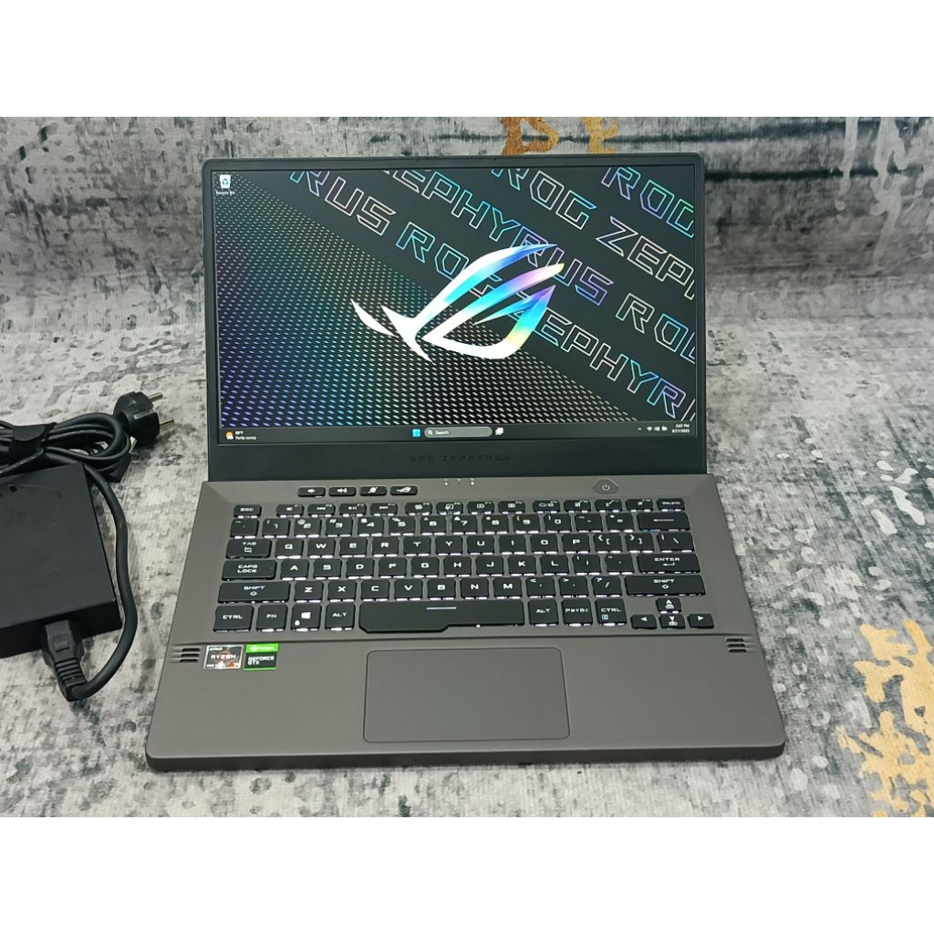 Asus ROG Zephyrus G14 Non Animatrix Ryzen 7-5800HS 16GB 1TB GTX 1650 4GB FHD 144Hz Like New
