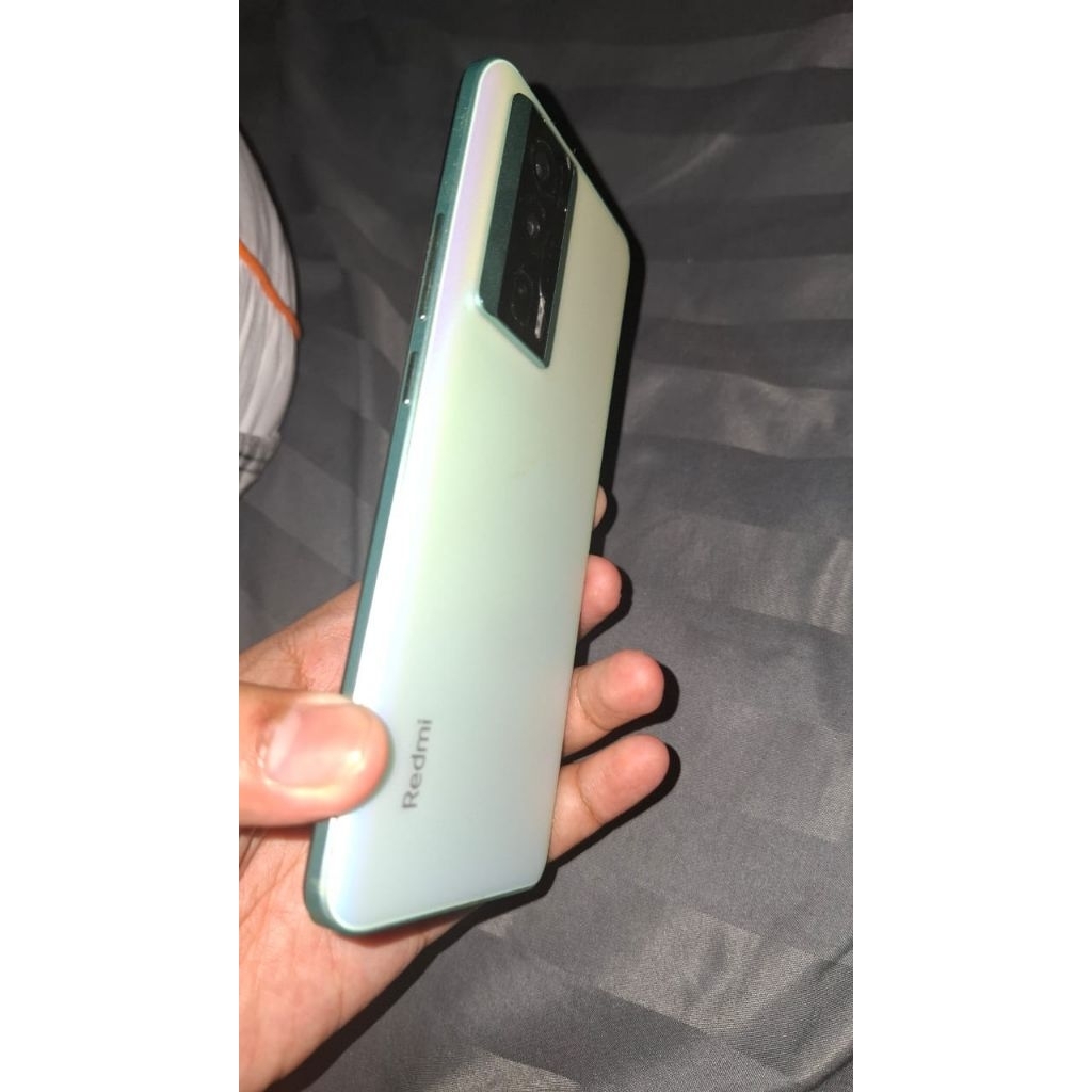 poco f5 pro,second no minus