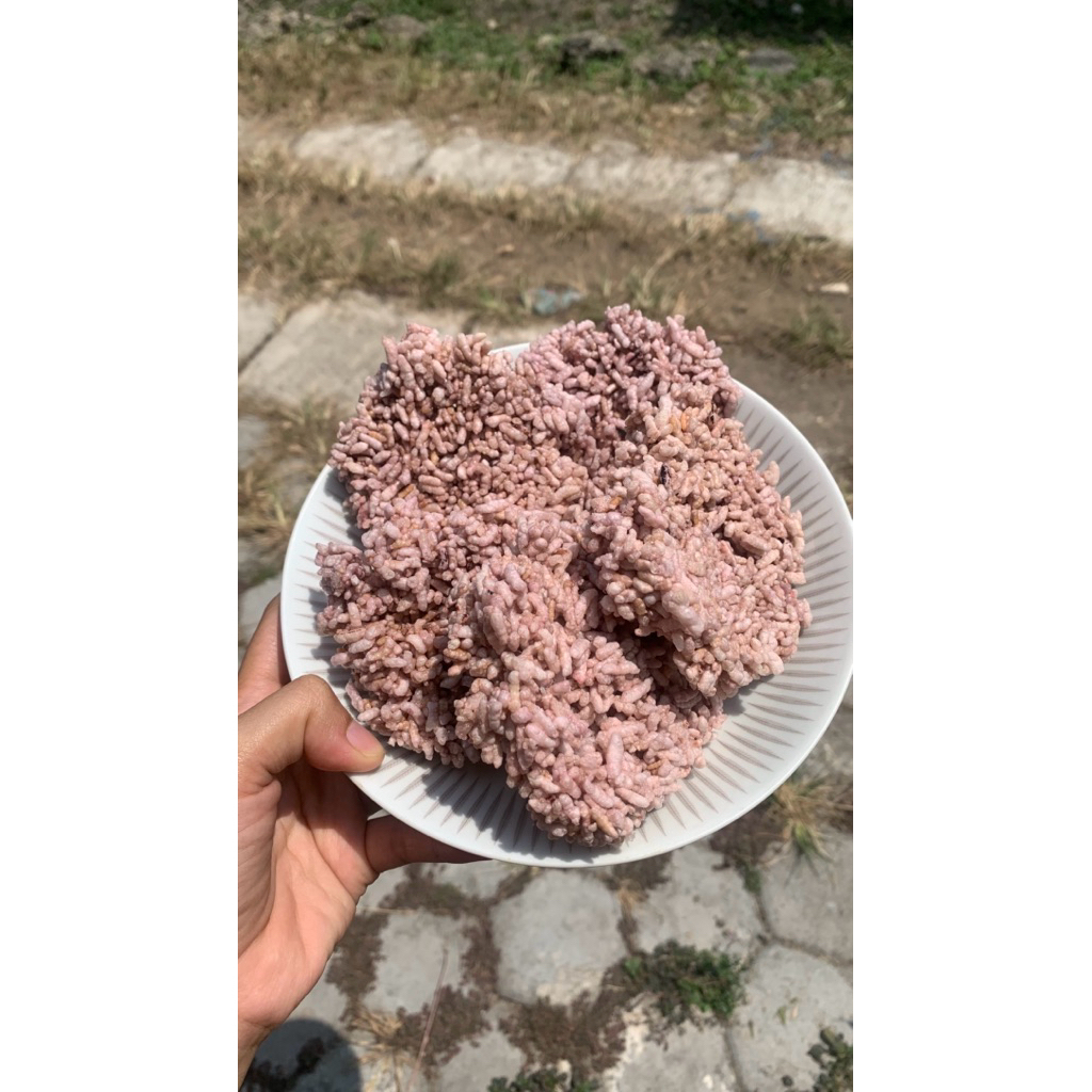 

RENGINAN ATAU AMPYANG KETAN RENYAH / CAMILAN