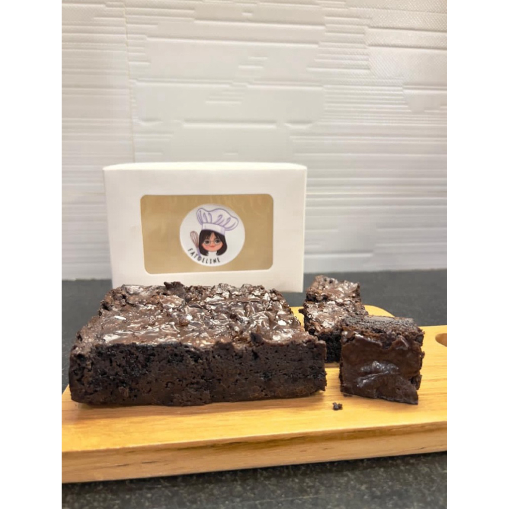 

FUDGY BROWNIE CI ANGEL