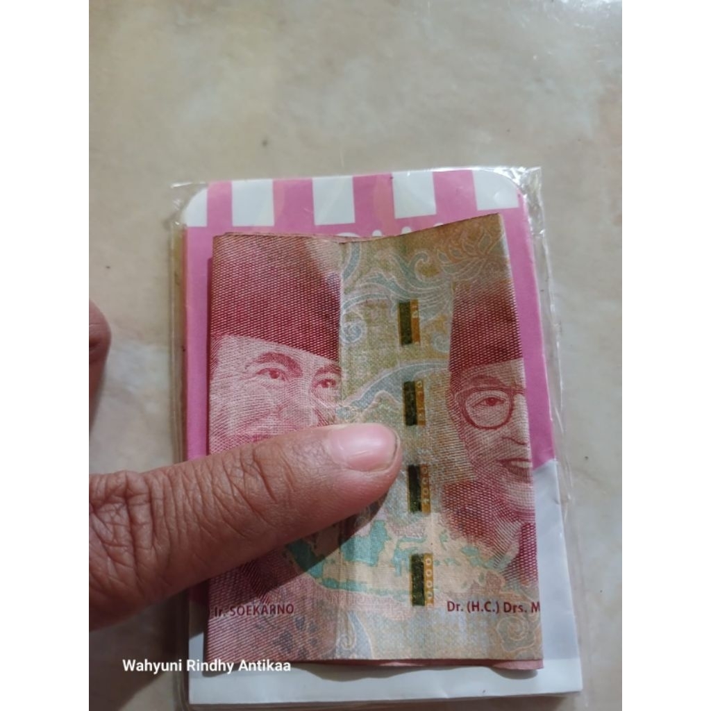 

AMPLOP TERMINI LIMITED EDITION 1PAK ISI 10