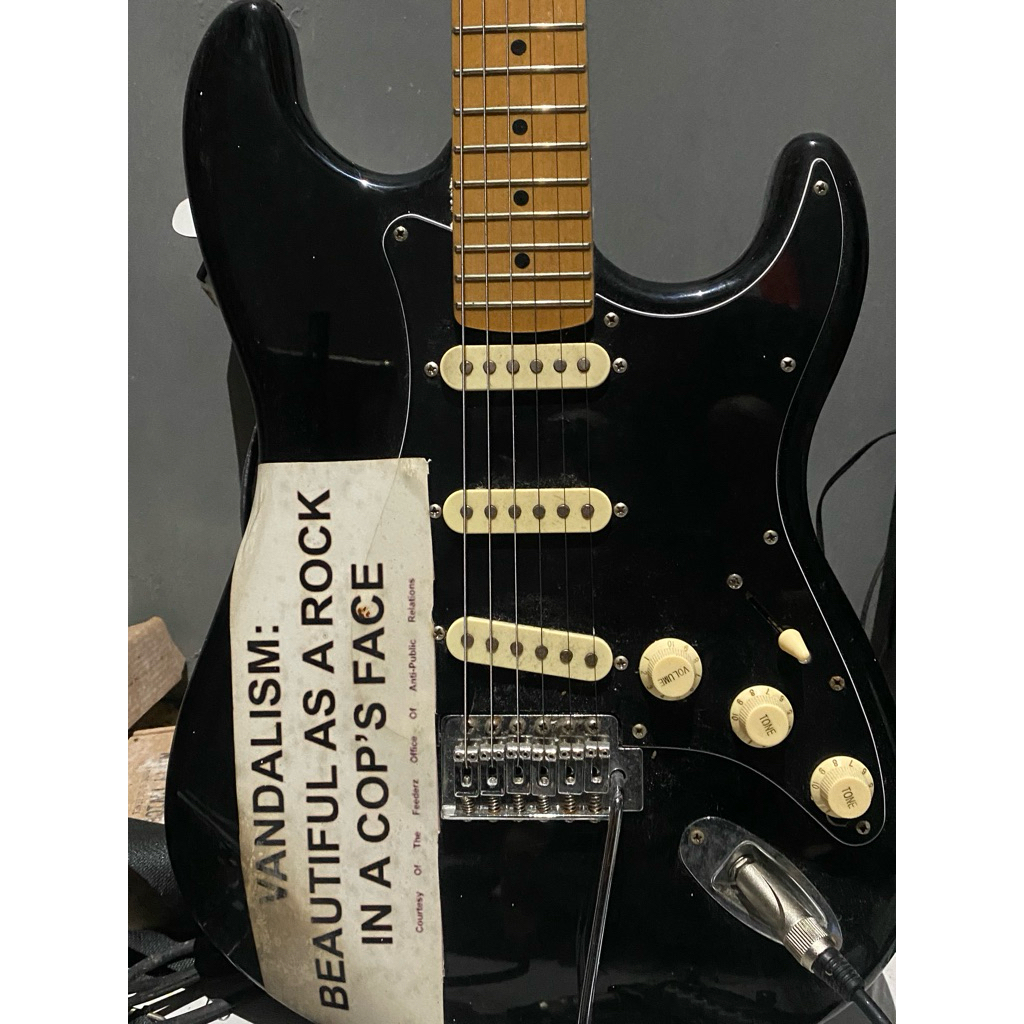 Legacy Stratocaster EG100 Preloved