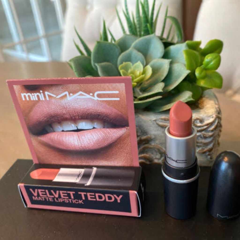 Mac Matte Lipstick Velvet Teddy Mini Size 1.7g