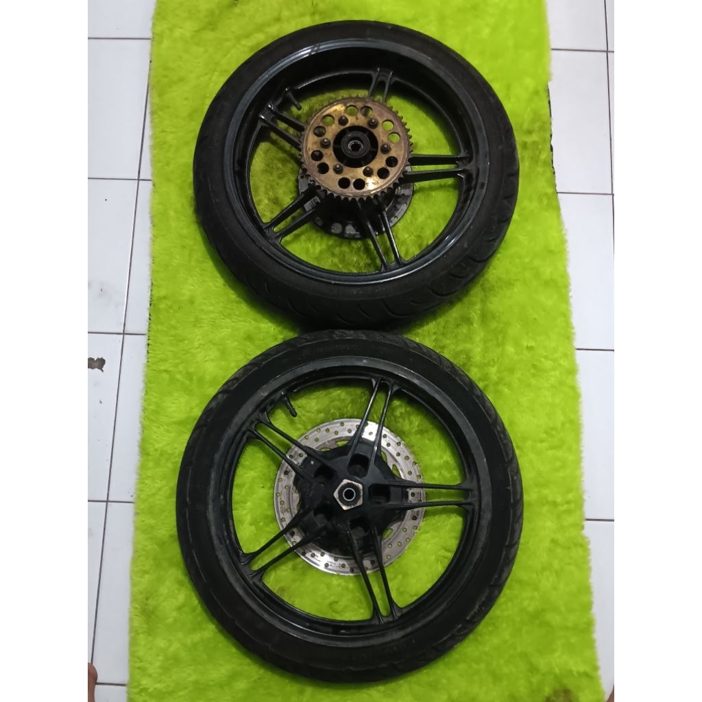 VELG DEPAN BELAKANG R15 V2 ORIGINAL COPOTAN