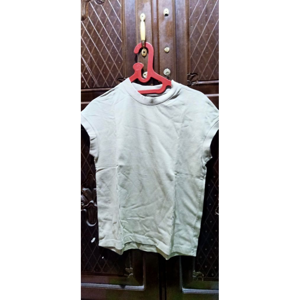 Kaos dalaman Preloved