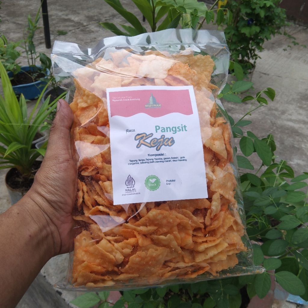 

Kripik Pangsit bawang 1Kg – ( Rasa Keju ) Renyah Gurih Murah Enak