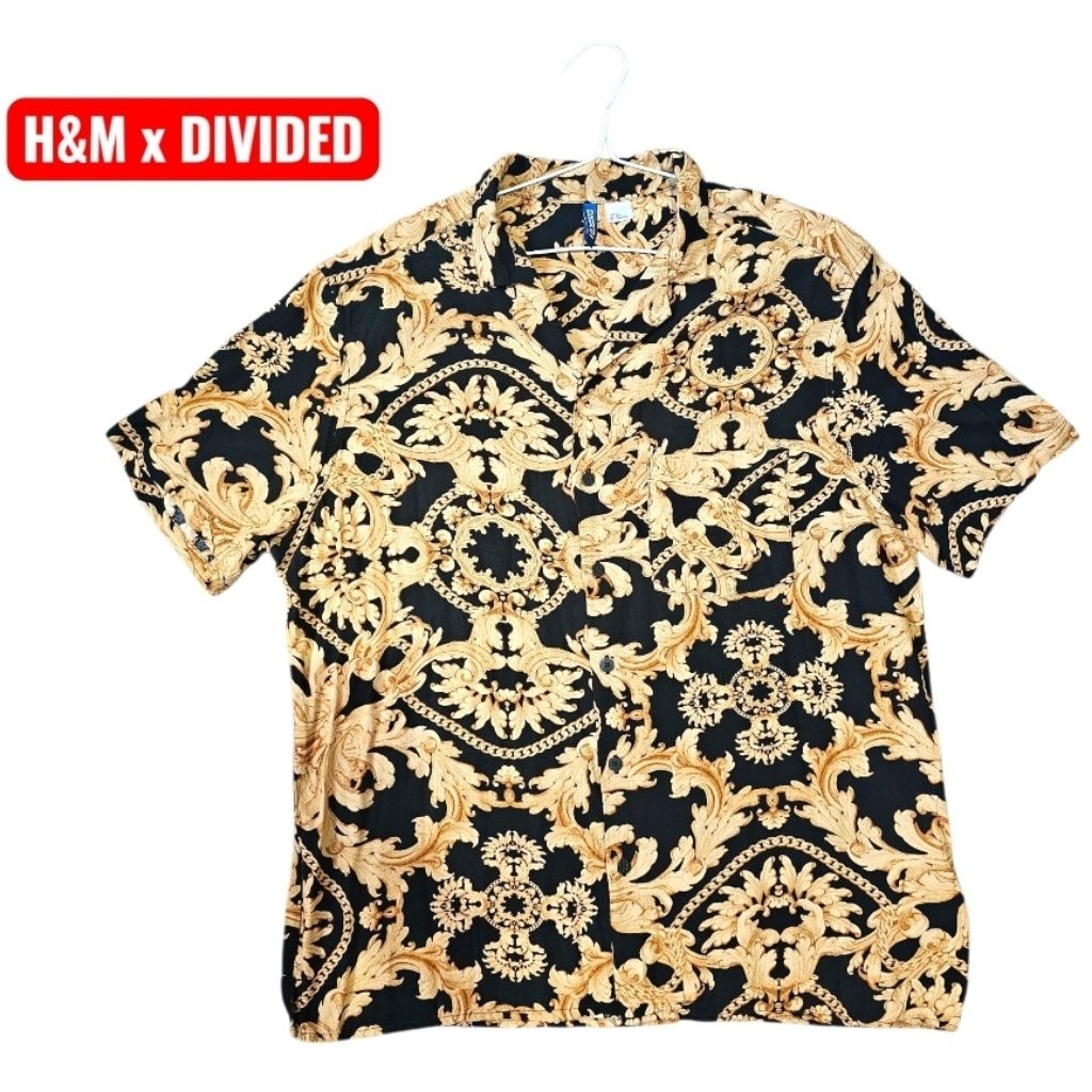 H&M x Divided Hem Kemeja Pria