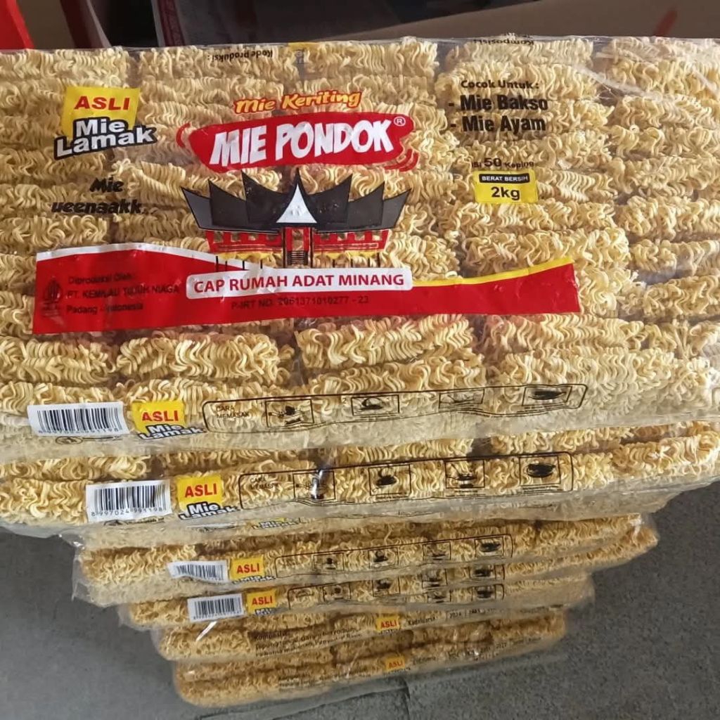 

mie keriting pondok cap rumah adat minang isi 50