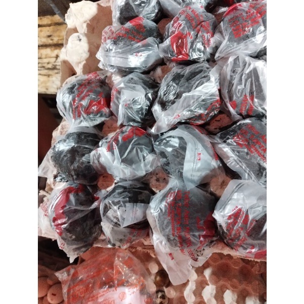 

telur asin/telur asin mentah