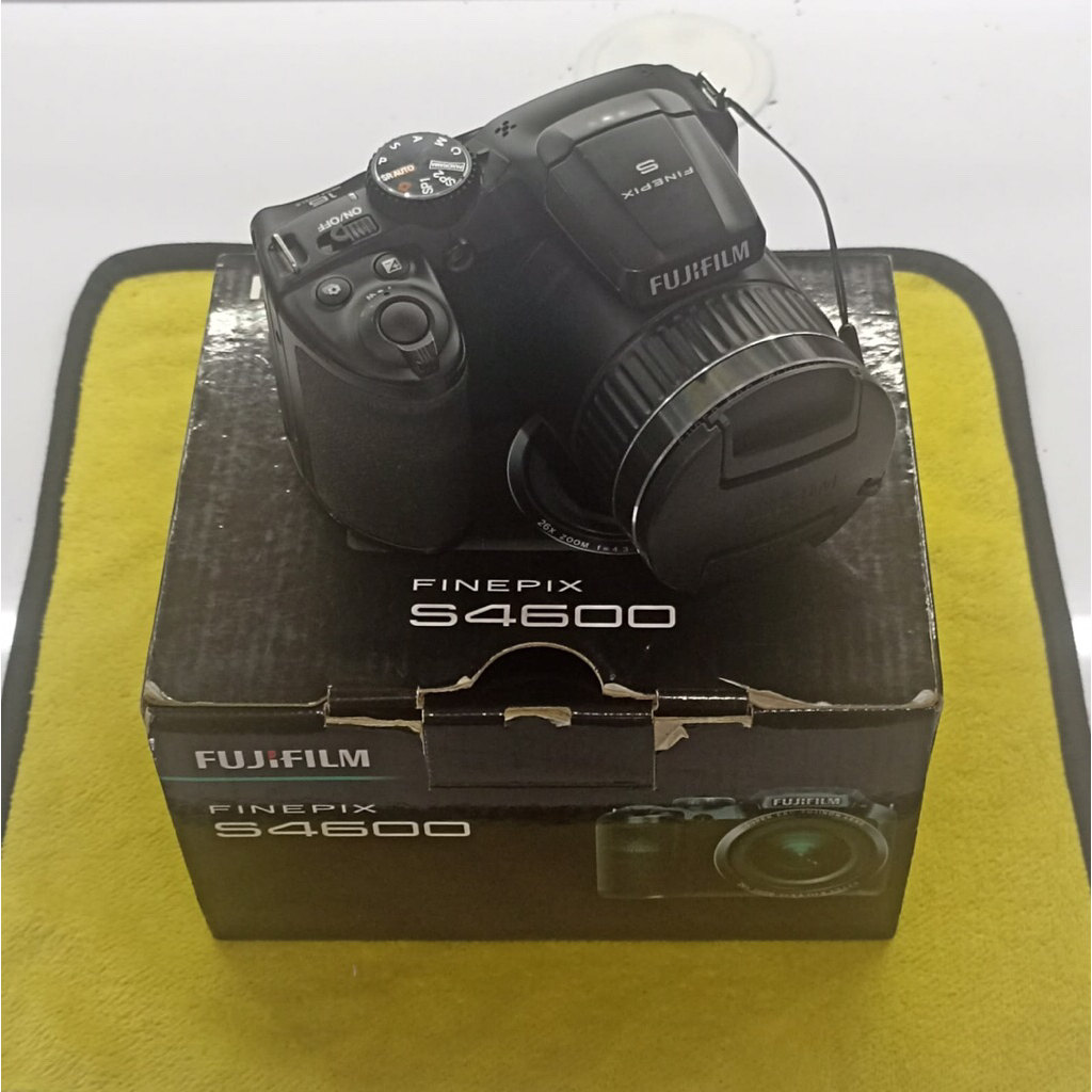 Kamera Prosumer Fujifilm Finepix S4600