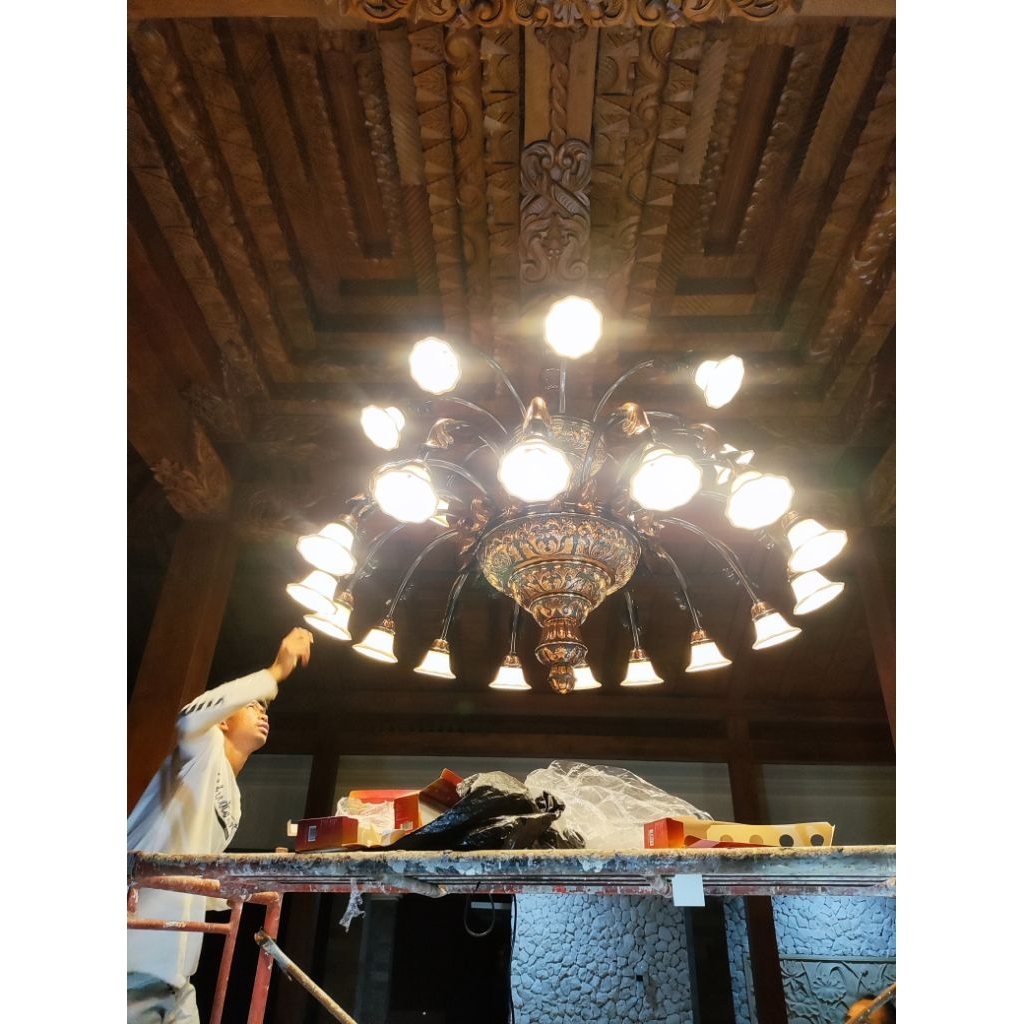 Lampu Gantung Tembaga Tangkai Hadap Bawah | Handmade Klasik & Elegan