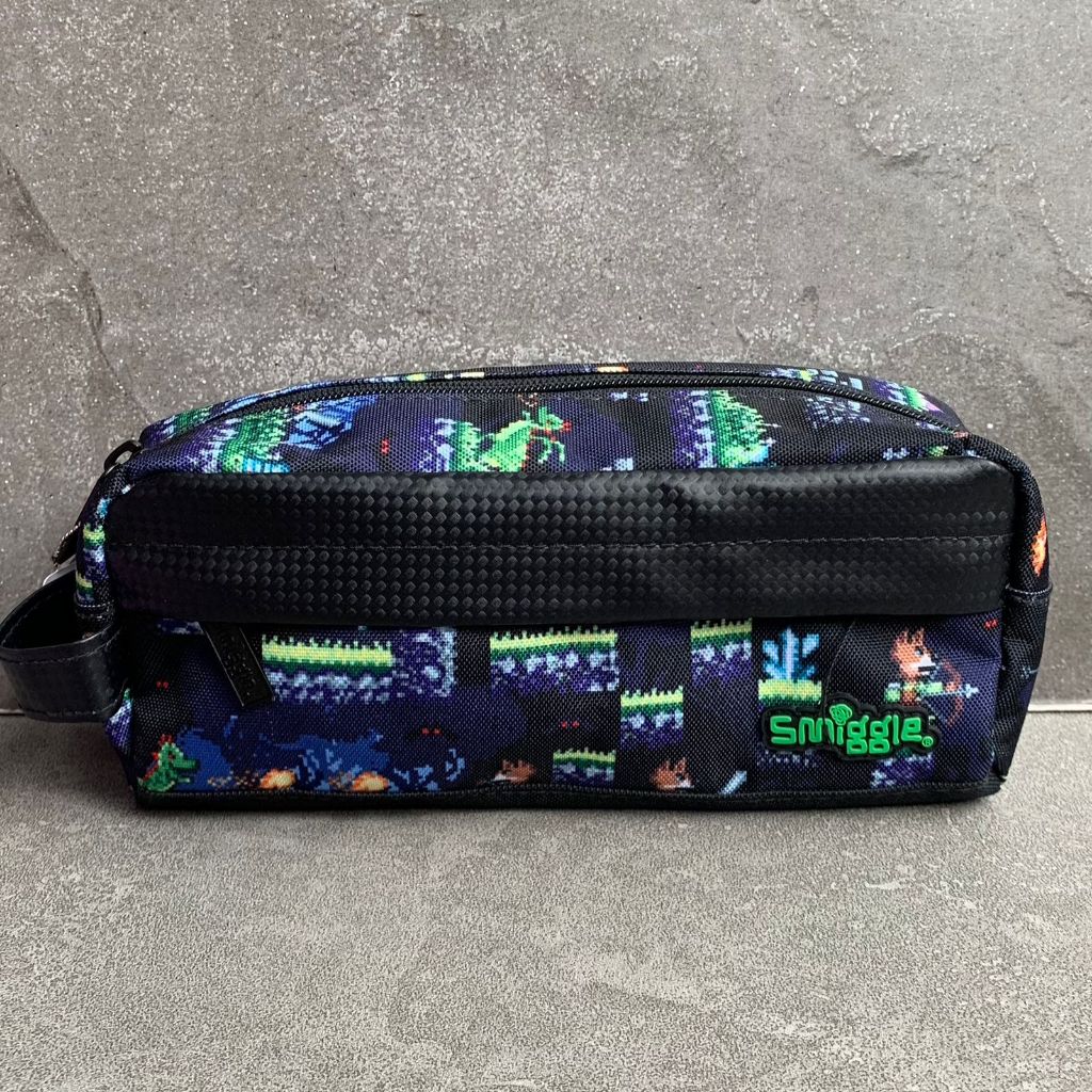 

SMIGGLE FREESTYLE PENSILCASE SOFTCASE GAME - TEMPAT PENSIL SMIGGLE