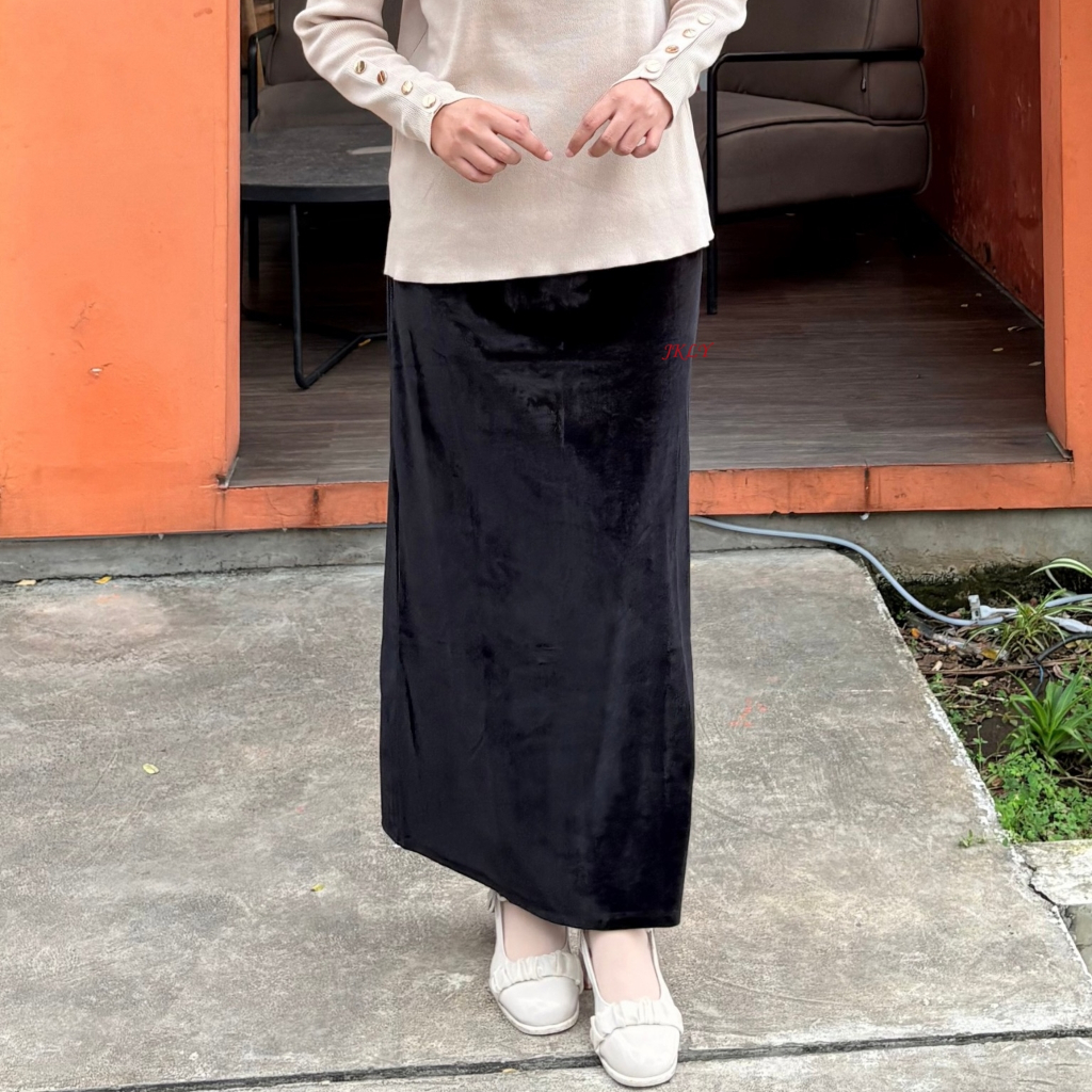 Rok Span Belah Belakang Bludru Panjang/ Rok Kantor Span Bludru Panjang/ Rok Span Belah Belakang/ Rok