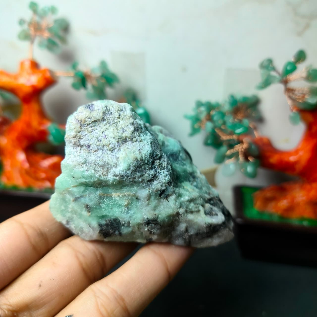 Batu Natural Emerald Rough (1)