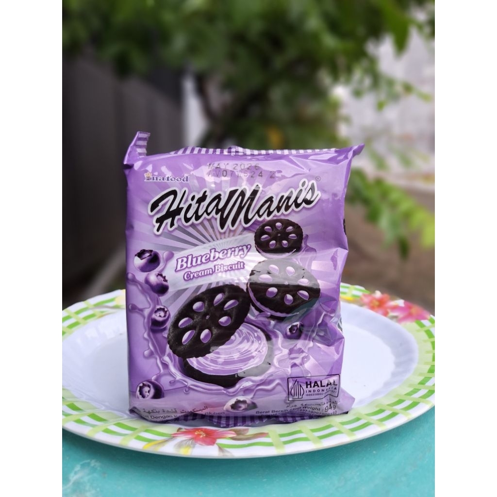 

INAFOOD HITAM MANIS/ goodbis cream biskuit netto 94gr