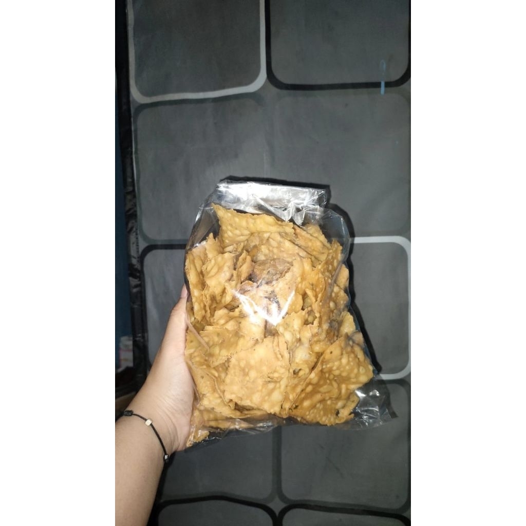 

Kripik bawang renyah // 2 gram