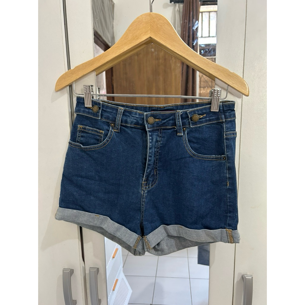 (Preloved) Rimini Celana pendek, hotpants denim, hotpants jeans,