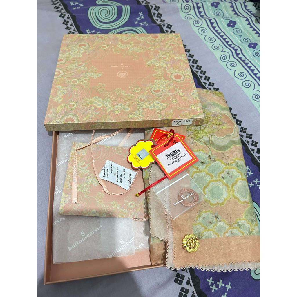 Pl buttonscarves chupa chup