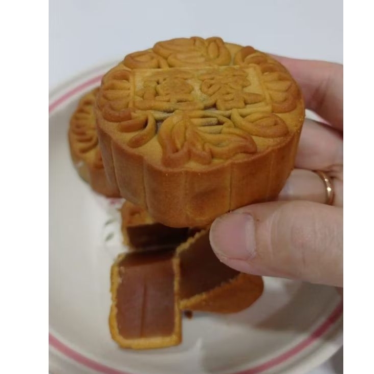 

MOONCAKE Malaysia Halal 1pak isi 4 berat 450g