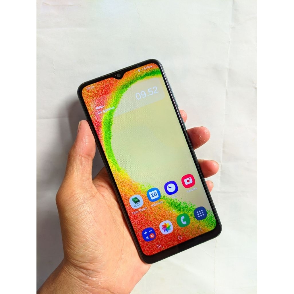 SAMSUNG A04E RAM 4GB/64GB SECOND RESMI BERGARANSI DAN BISA YA KONDISI