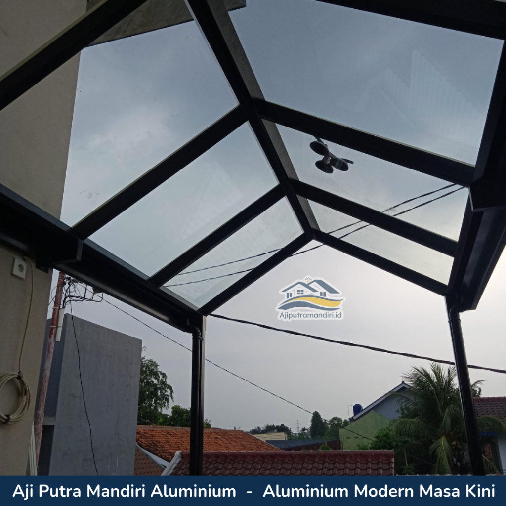 Kanopi Besi Gazebo Atap Kaca Tempered Custom Berkualitas